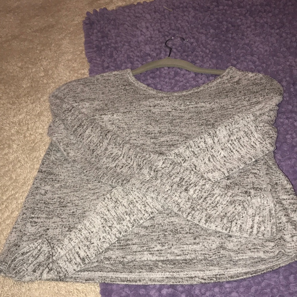 Grey long sleeve shirt